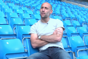 萨巴莱塔：我在曼城比赛中受伤并错过关键世预赛，被马拉多纳弃用 图1