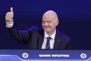 高海拔挑战！因凡蒂诺承诺：未来会在玻利维亚举办世界杯比赛 图1